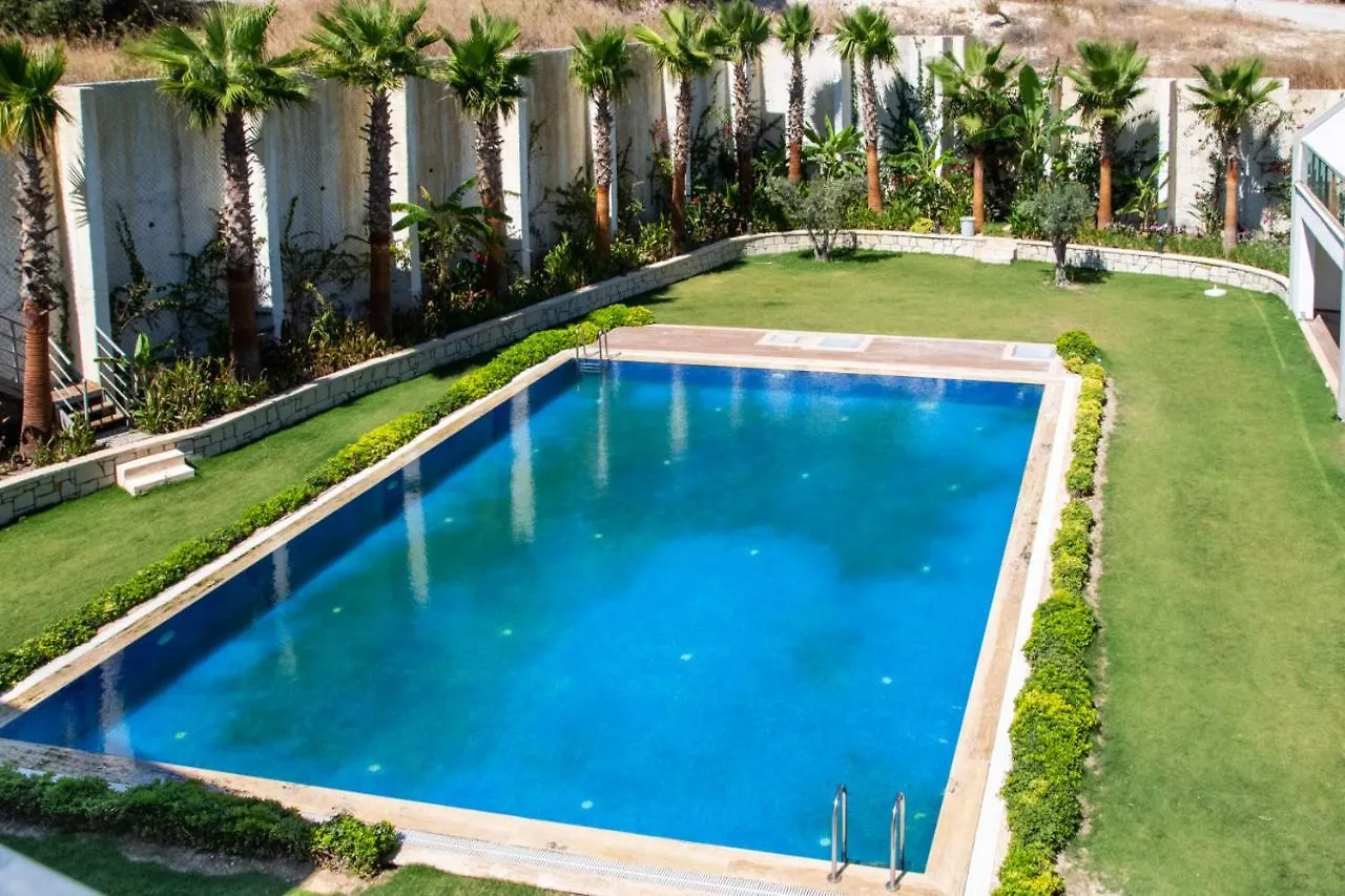 Superb Flat Near Sea With Shared Pool In Cesme Apartman Törökország