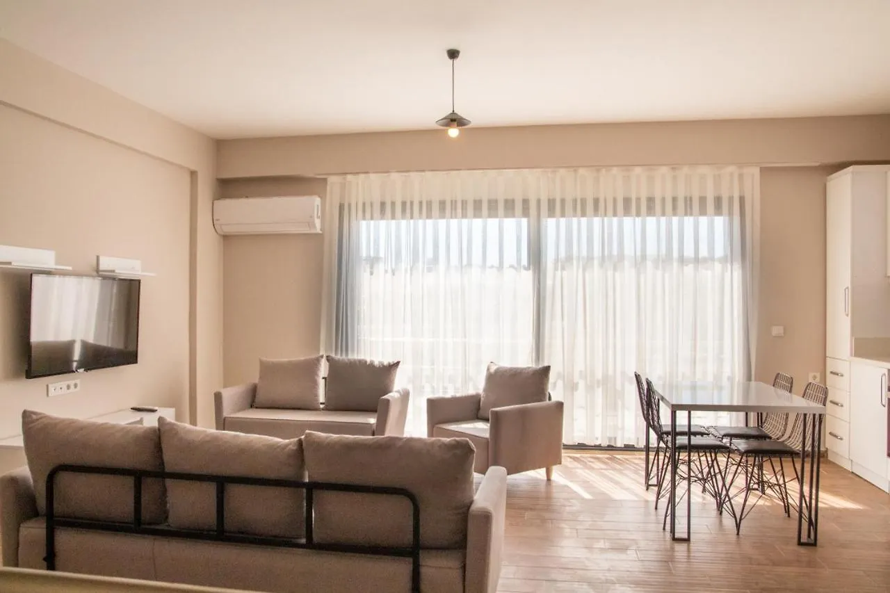Superb Flat Near Sea With Shared Pool In Cesme 아파트